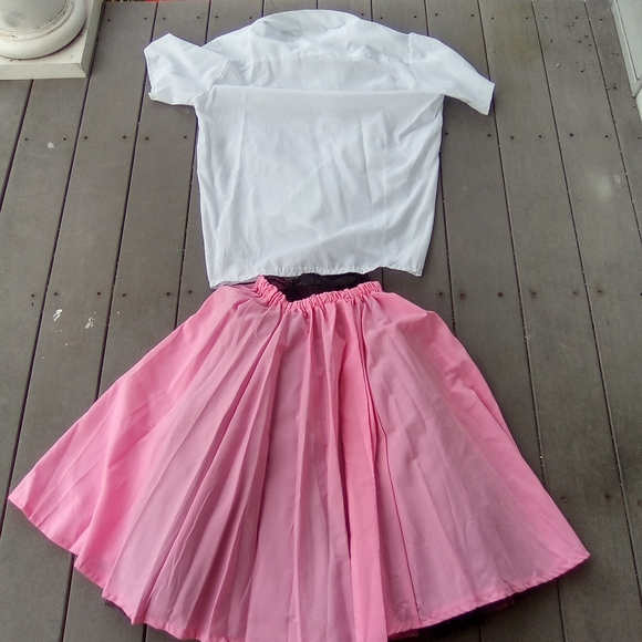 RUBIE'S COSTUME CAME WITH BLOUSE/BELT/ SKIRT/ SOCK/ PLASTIC BAG Poodle Design - Picture 8 of 12